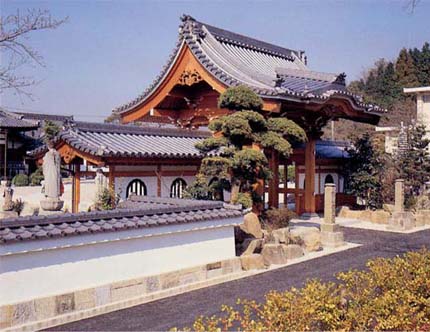 山門側面