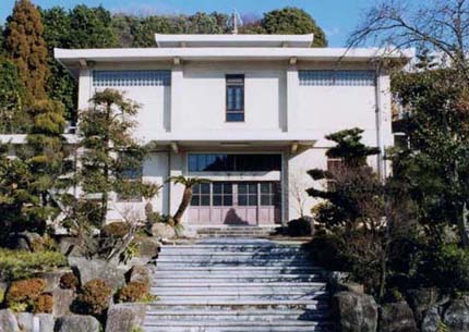 白雲堂正面